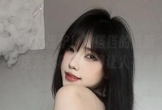 微密圈 - 原图出炉！琳铛铛的最新“嘉宾贴”，这光影真的美得让人有点晃。