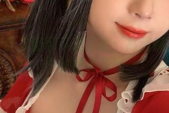 红裙与皮皮奶可可爱了啦：高清照片中的小秘密大开箱