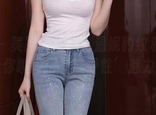 秀人网 - 美图大揭秘：温妮豹纹私拍如何让你瞬间拥有‘野性’魅力！