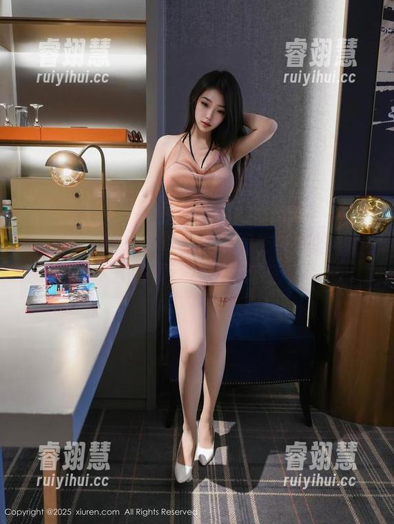 秀人网-菲菲吃不胖 秀人网 - 这才叫真实的美图!菲菲吃不胖校园资源不容错过!