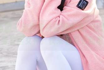 稚乖画册 - 赤西夜夜制服合集：让你瞬间变身校园女神！快来看看更新吧！