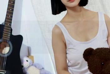 绮梦摄影 - 翻看“团子”的女孩写真，我真想问，哪里找到的这么好看的光线！