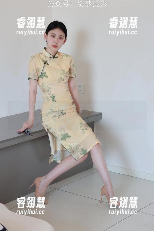 绮梦摄影 - 月月这次又变身兔女郎，更新的写真集可真让人眼前一亮！
