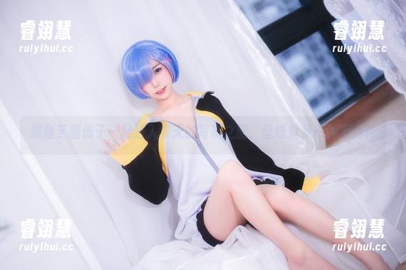 芋圆侑子 跟随芋圆侑子一起进入夏天的写真之旅,壁纸竟是一种期待!