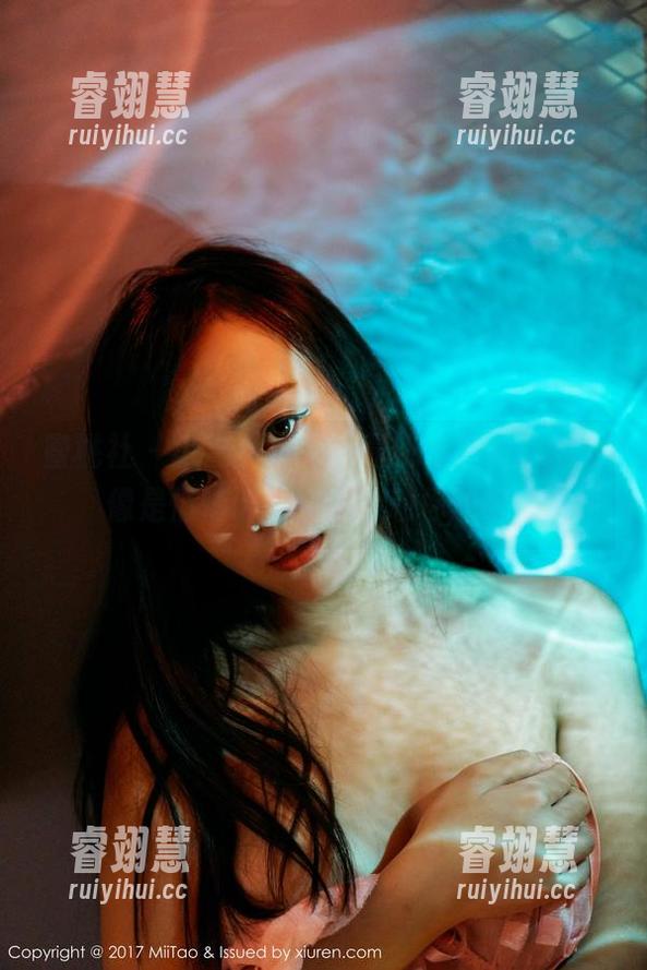 蜜桃社-小魔女lily 蜜桃社 - 小魔女lily的最新作品集:剧情像是悄悄话,轻轻撩动你的视线
