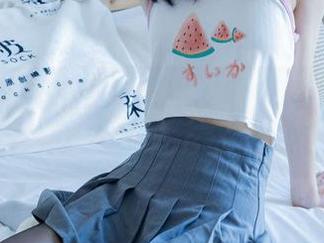 袜啵啵 - 想不到吧？小安的白衬衫原图瞬间点燃我的少女心