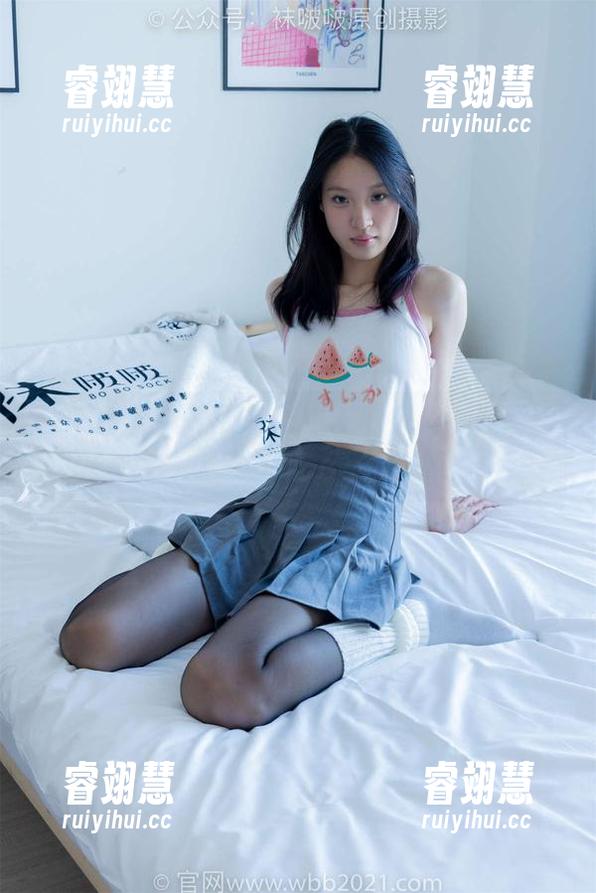 袜啵啵-小安 袜啵啵 - 想不到吧?小安的白衬衫原图瞬间点燃我的少女心