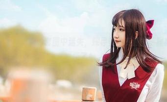 在许多鱼鱼鱼的美脚套图中迷失，探寻美腿资源的旅程真是太荒唐了！