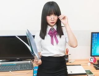 铭铭kizami的校服写真：这是个图集，不是考题，别太认真！