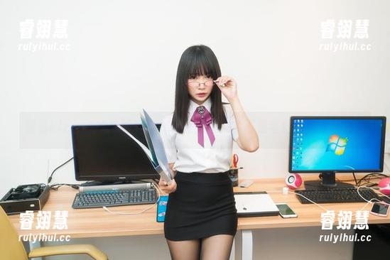 铭铭kizami 铭铭kizami的校服写真:这是个图集,不是考题,别太认真!