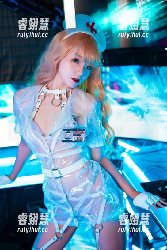 青水百合子 青水百合子御姐的福利写真,背后的故事比画面还要令人遐想哦