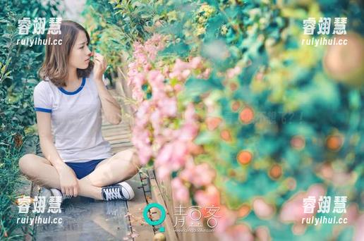 青豆客-Ann尤美 青豆客 - Ann尤美长腿套图分享:看了想不想飞?!