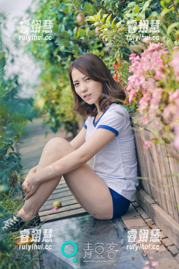 青豆客-蛋蛋酱 青豆客 - 蛋蛋酱内衣鉴赏:不看后悔的高清图集!