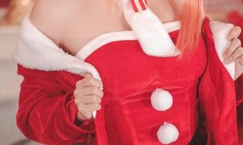 面饼仙儿的最新写真：少女前线、天意佳人再度降临！