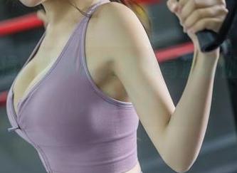 小露乱撞：香草喵露露的高清瑜伽服作品，太撩了