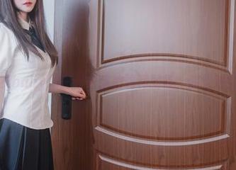 看看鹿八岁baby如何打包旅拍福利图集，你绝对会想点赞！