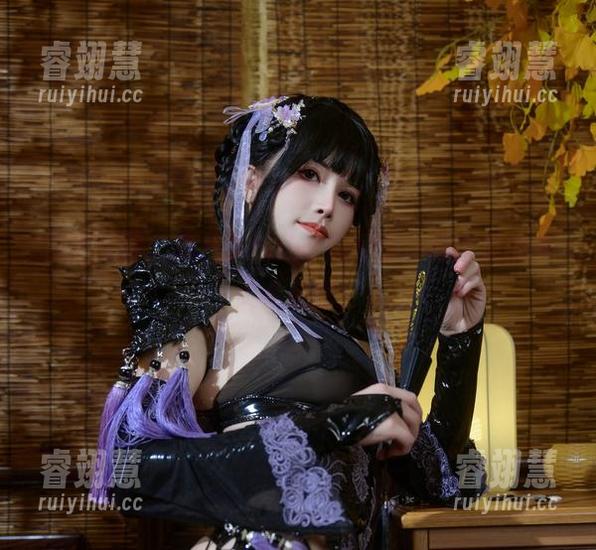 资源无限：鹿八岁baby探寻崩坏星穹里的卡芙卡秘密！