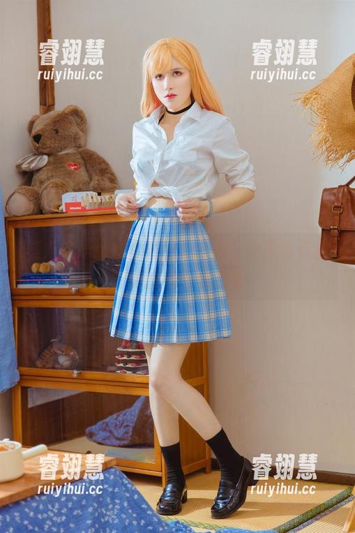 鹿八岁baby的美足写真集，分享给你最轻松的视角和心情