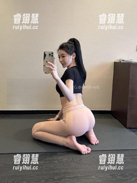 黎允熙baby 微密圈 - 那些黑粉根本抵挡不住的魅力!下载《黎允熙baby黑粉瑜伽》体验吧!